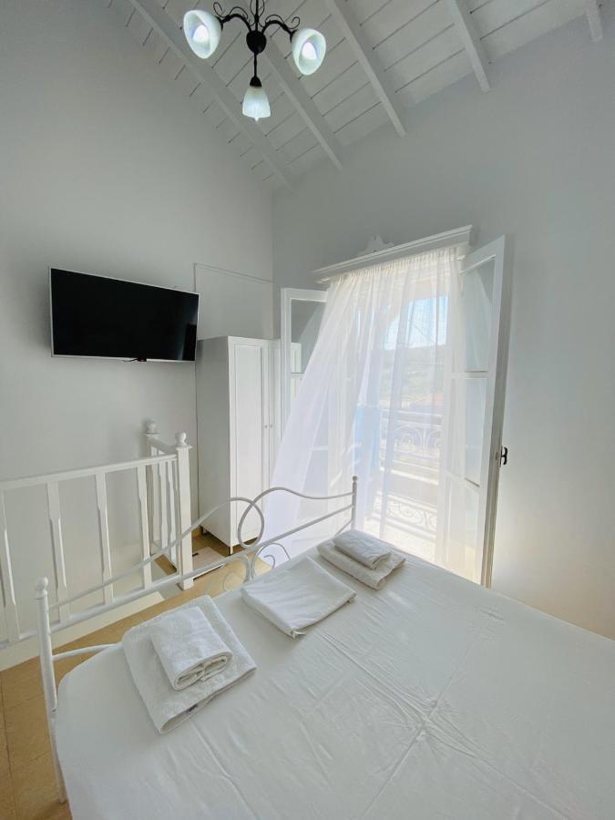 Pontamos Villas Chalki Town Luaran gambar